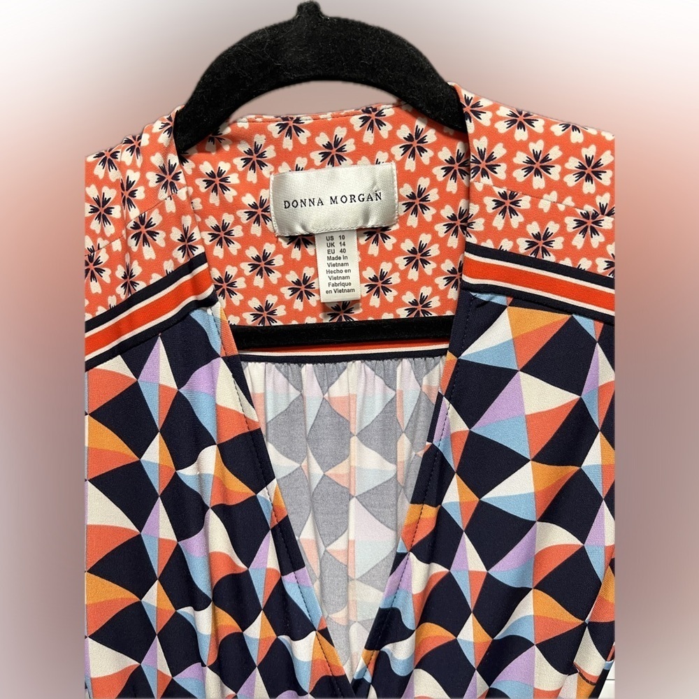 Donna Morgan Geometric Print wrap Dress (D3) - Picture 5 of 9